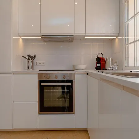 Apartment With Parking Space *