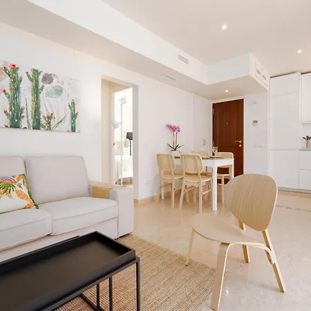 Apartment With Parking Space Marbella