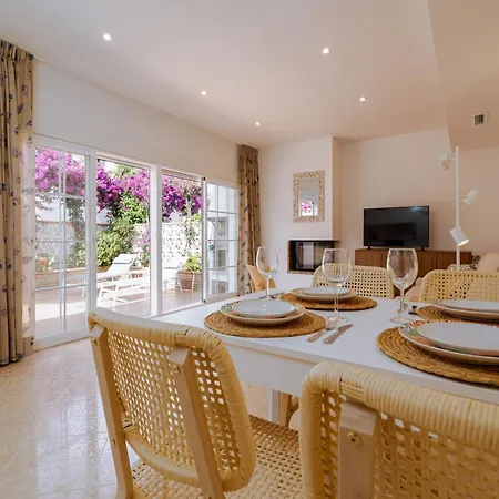 Apartment With Parking Space Marbella